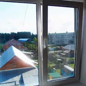 п.Хлюпино. Установка окон в квартире. Профиль Rehau Blitz, двухкамерный стеклопакет с энергосберегающим стеклом