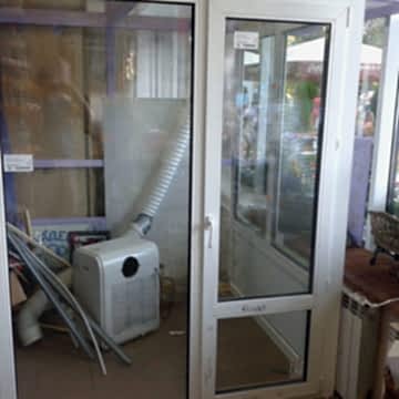 Одинцово, Перегородка в цветочном магазине
Профиль Монблан Термо 60 мм, двухкамерный стеклопакет