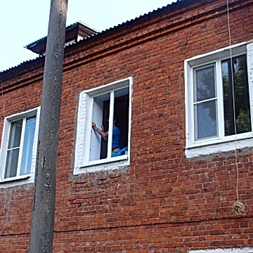 г. Голицыно, установка окон в жилом доме.
Профиль Rehau Blitz 60 мм, фурнитура ROTO, откосы.